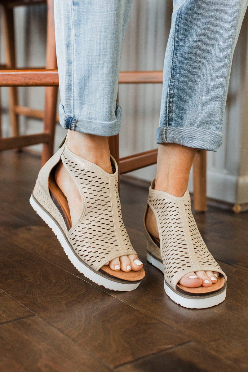 Sugar on sale wedge sandals