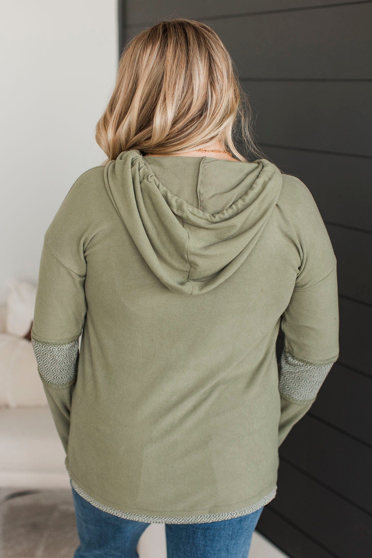 En Route Lightweight Hooded Top- Olive