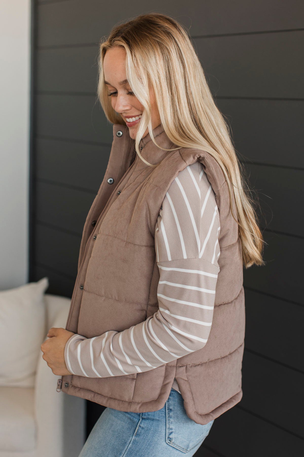 Sights Unseen Puffer Vest- Mocha