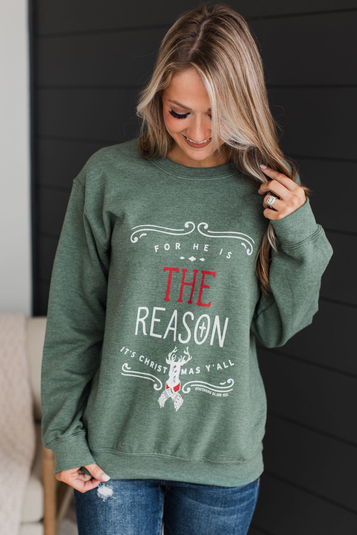 https://www.thepulseboutique.com/cdn/shop/files/October22GreenGraphicSweatshirt_5_1600x.jpg?v=1697827231