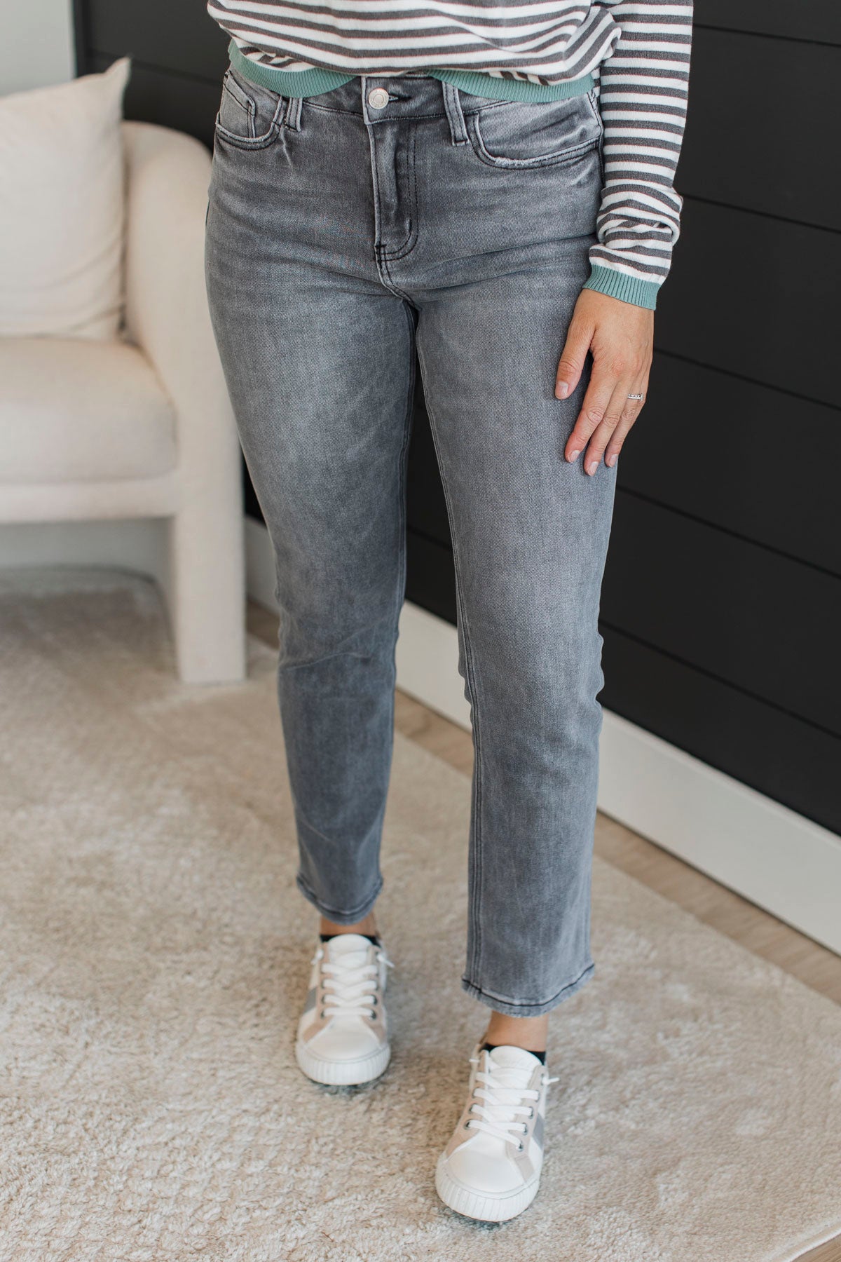 Vervet Slim Straight Jeans- Wilma Wash