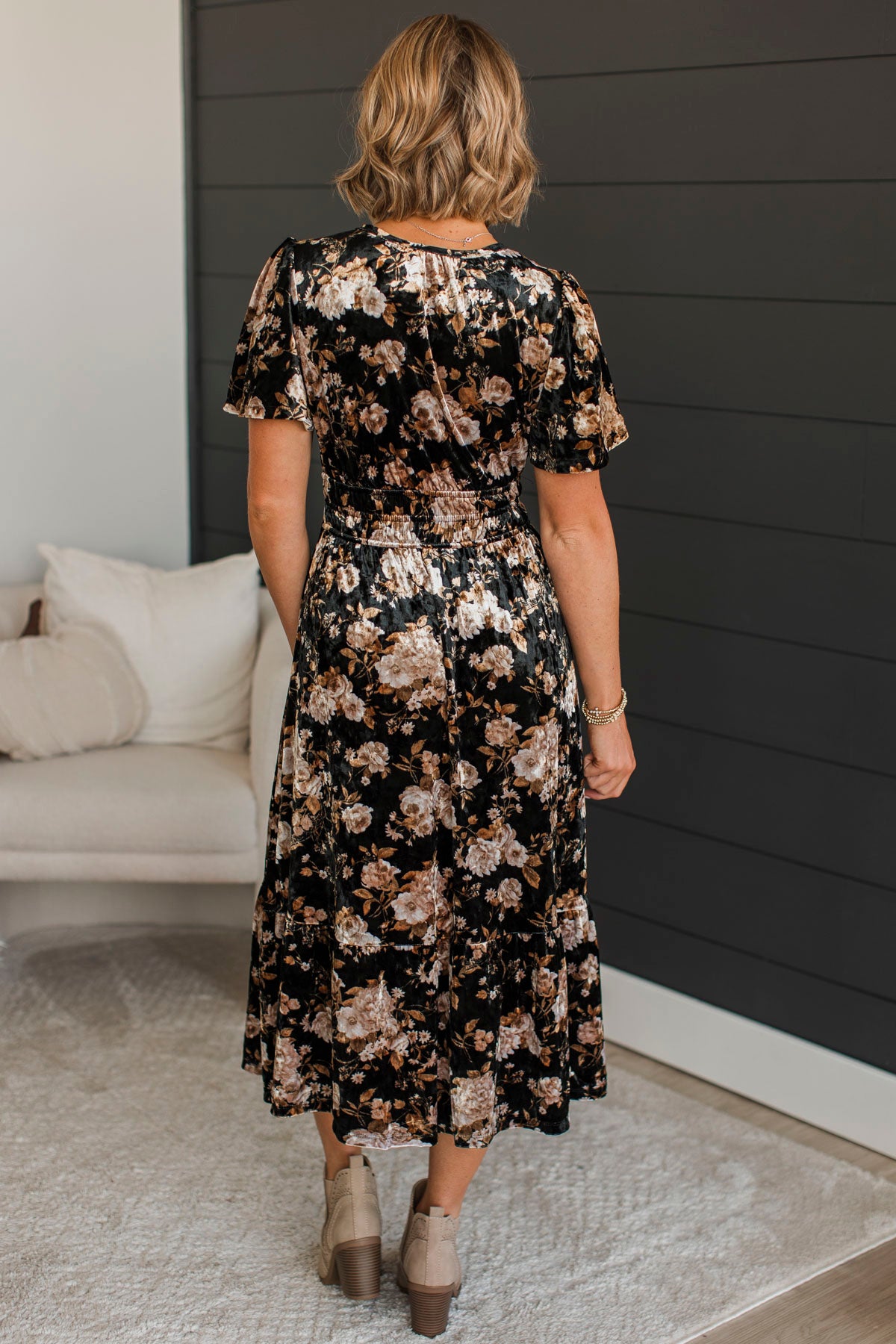 Lady In Love Floral Midi Dress- Black