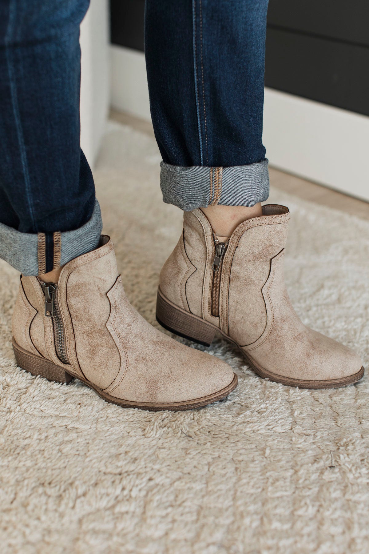 Very G Evie Booties- Nude