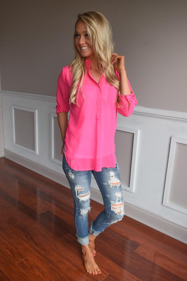 Hot pink shirt on sale outfit