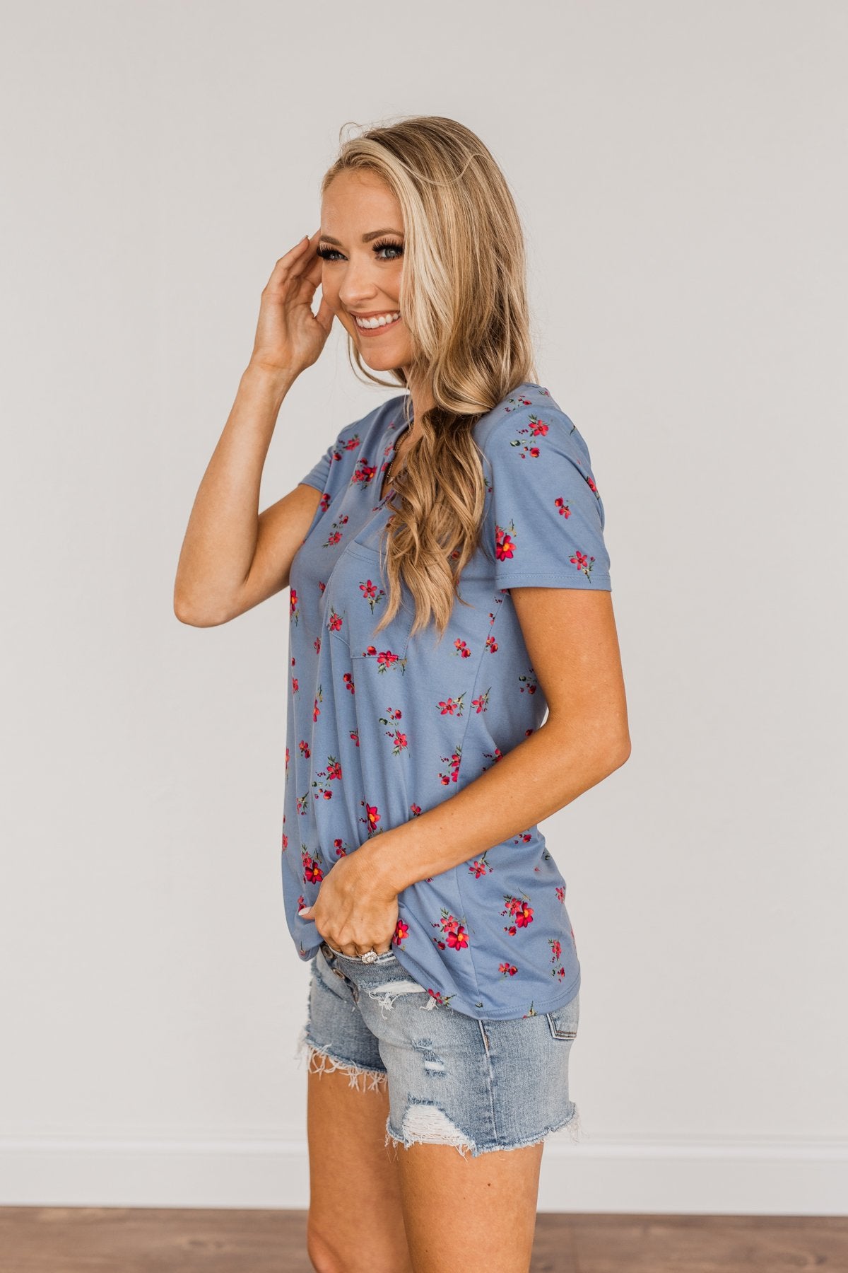 Botanical Beauty Floral Notch Pocket Top- Dusty Blue