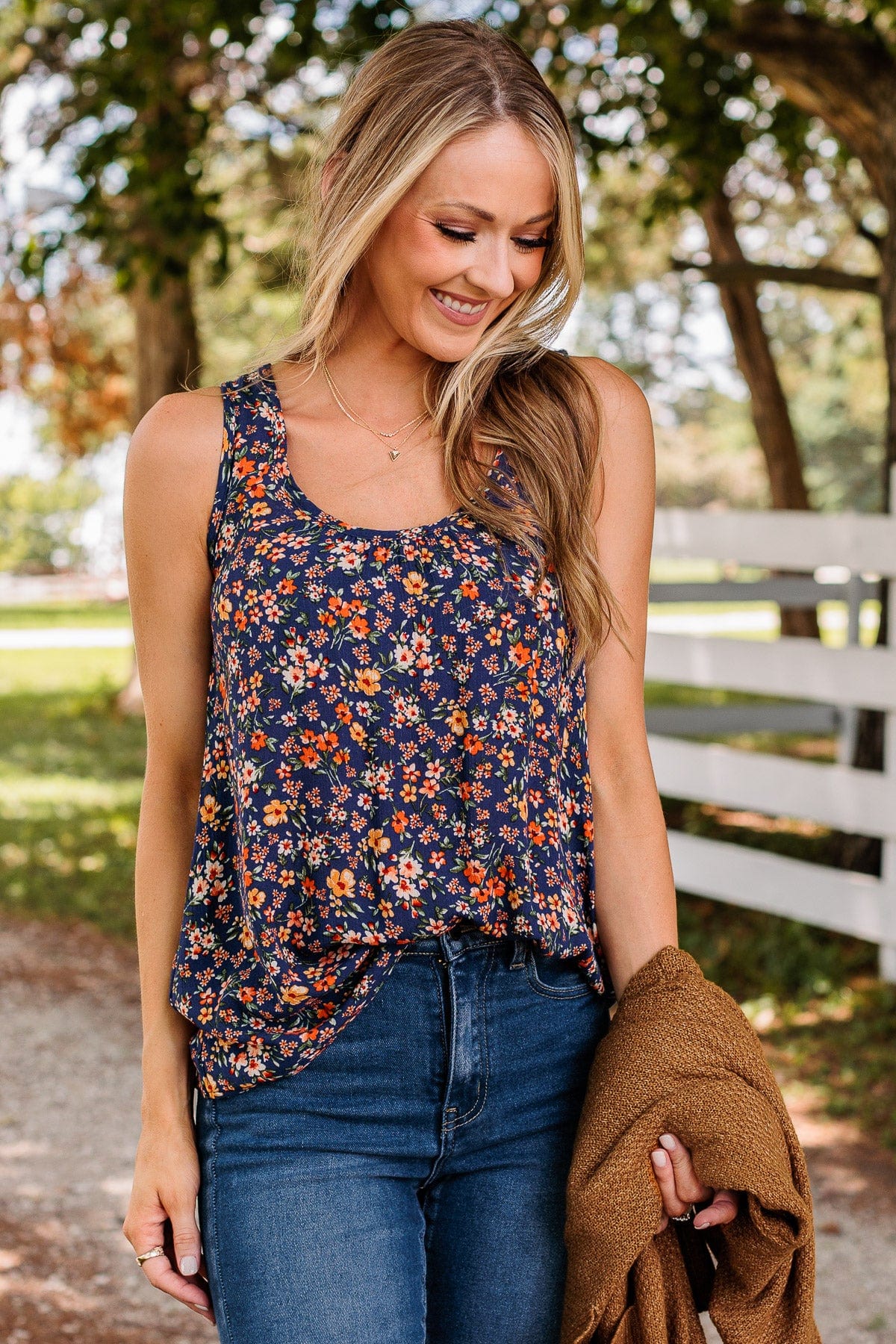 Eye Catching Beauty Floral Tank- Navy – The Pulse Boutique