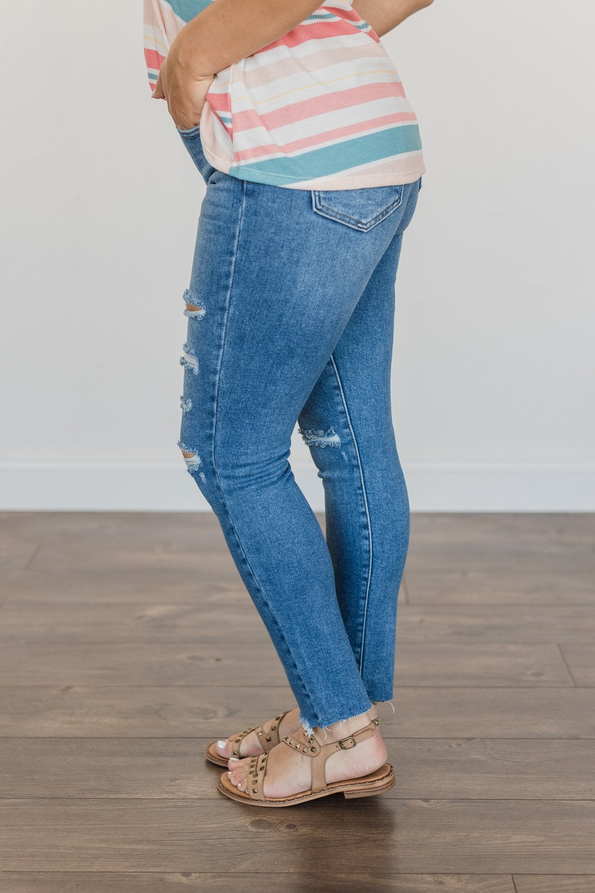 SPANX Distressed Ankle Skinny Jean In Medium Wash Women's XS