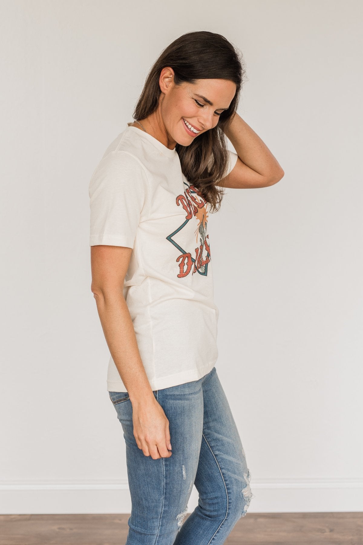 "Desert Darlin" Graphic Tee- Cream