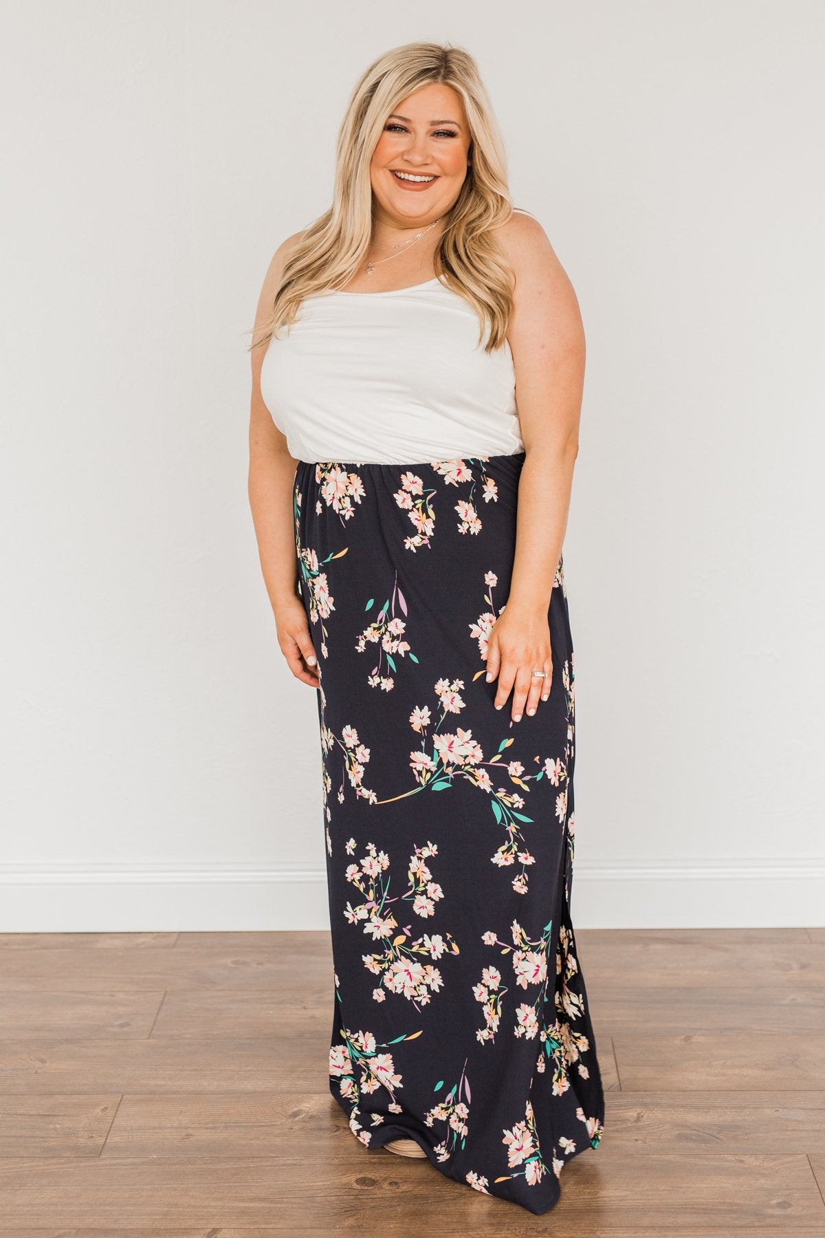 A Moment To Remember Maxi Dress- Deep Navy