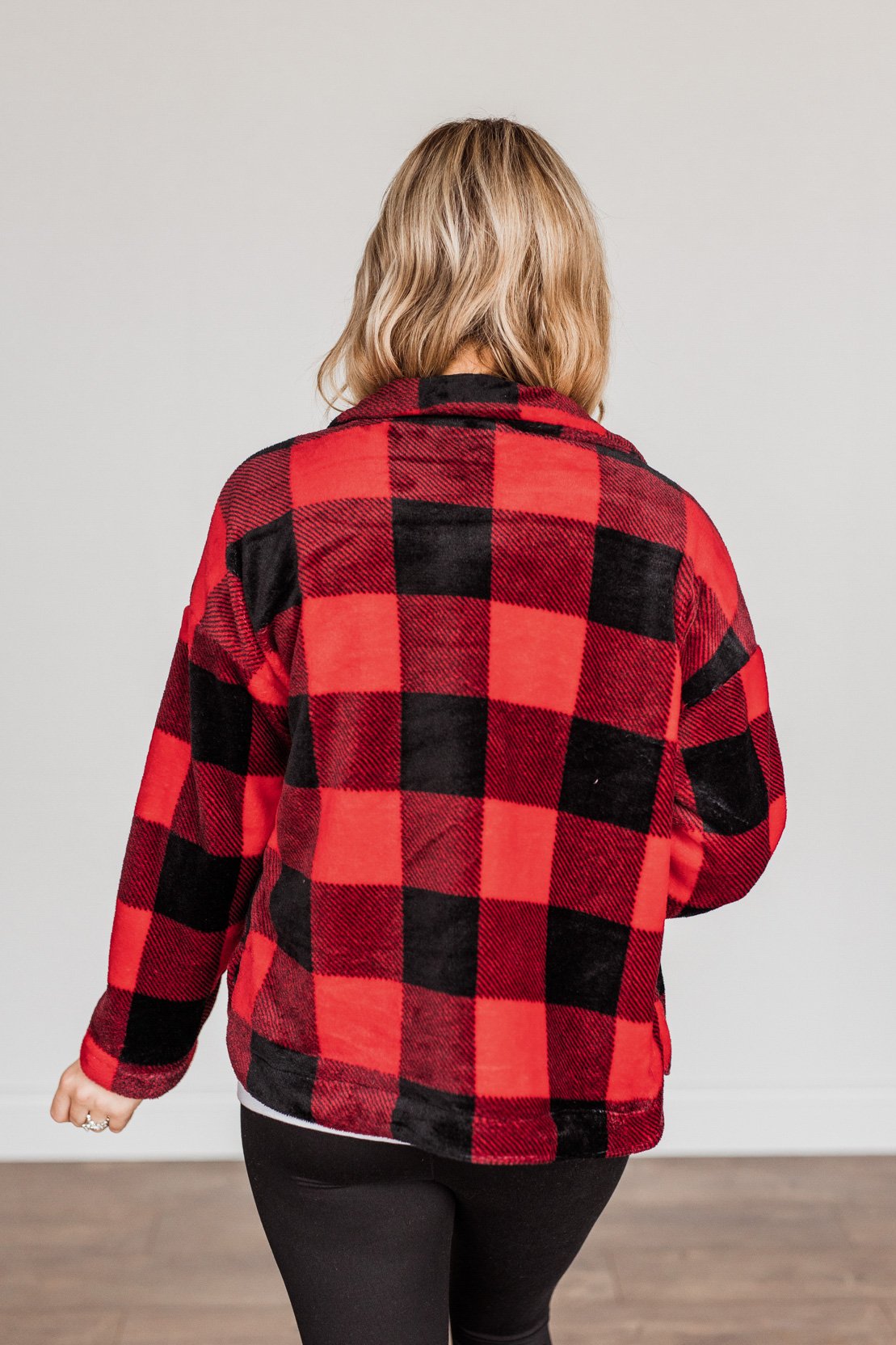 Mistletoe Kisses Plaid Button Up Sherpa- Red & Black – The Pulse Boutique
