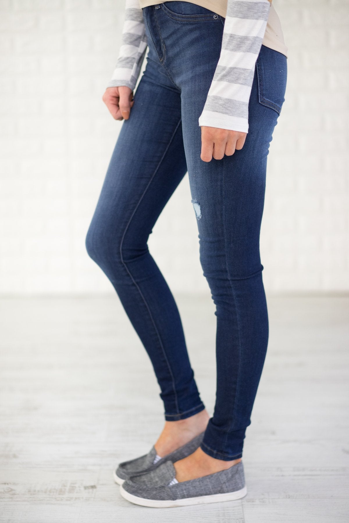 Sneak Peek Jeans ~ Kylie Wash