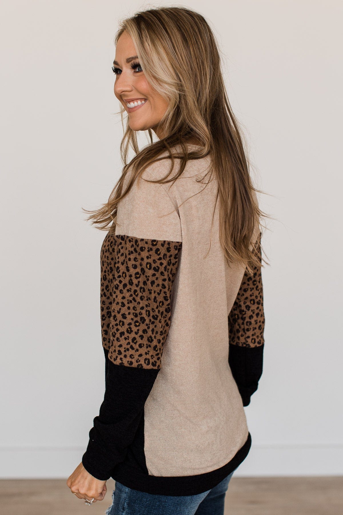 Looking Alive Long Sleeve Top- Beige & Black