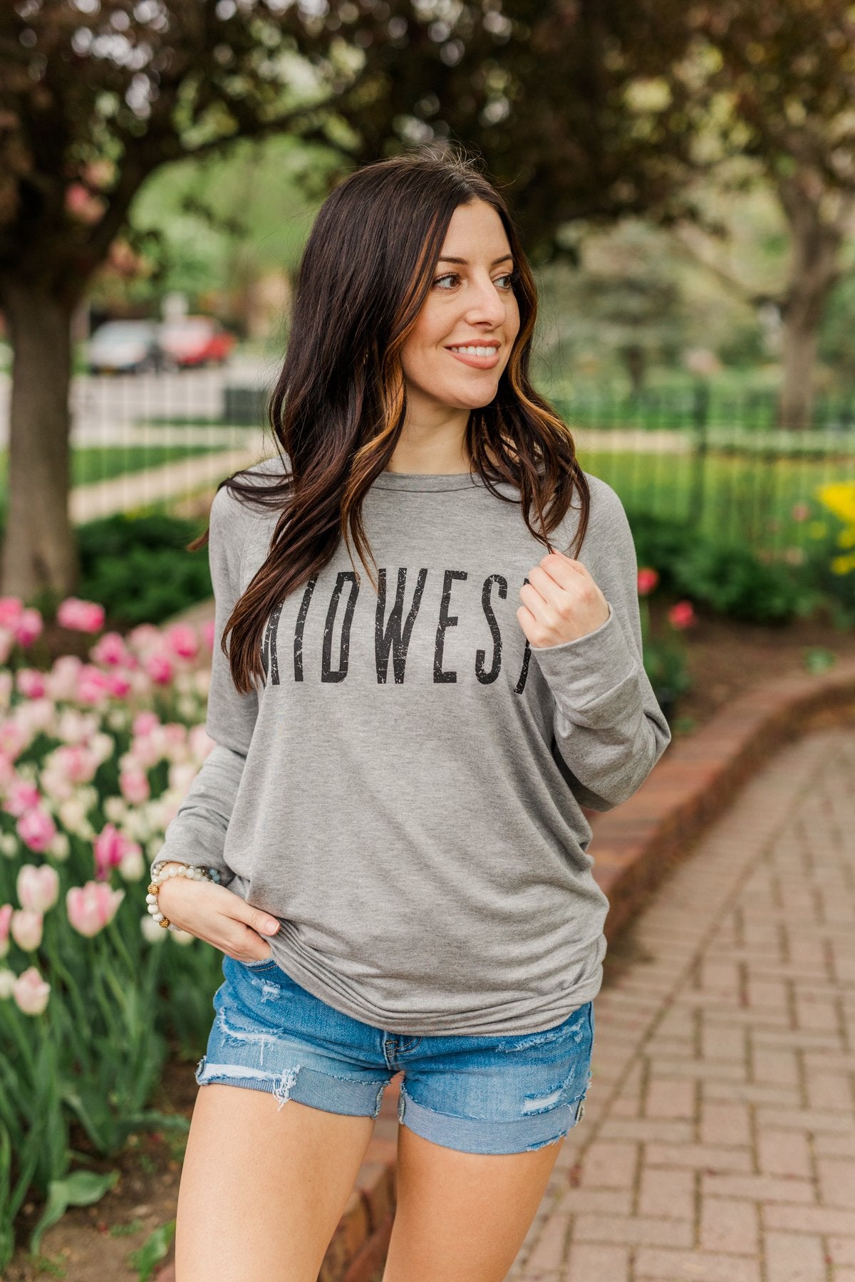 "Midwest" Long Sleeve Graphic Top- Grey