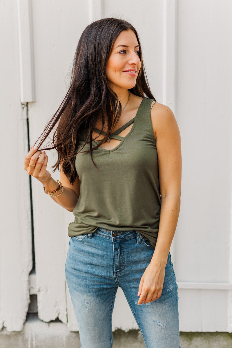 Green tank top clearance outfit